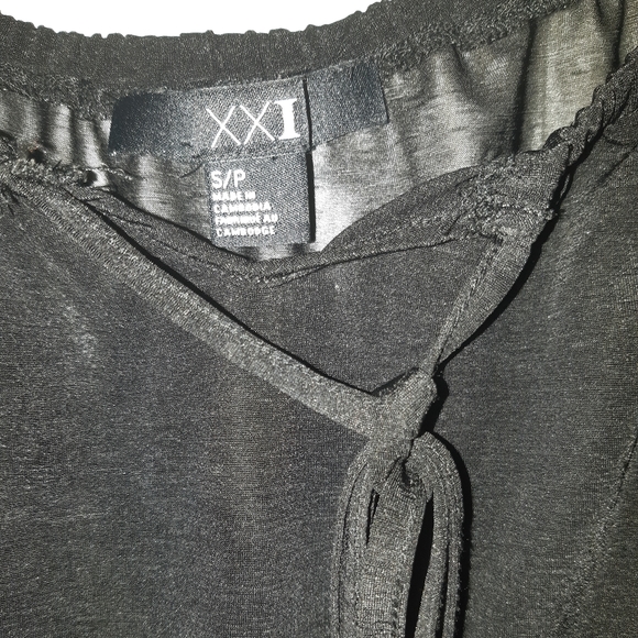 Sheer Black Top - Picture 4 of 4